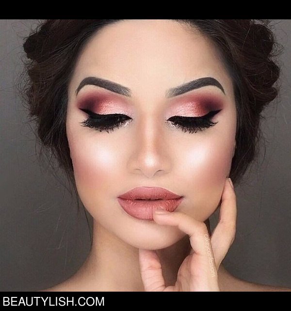 very good makeup of beautiful girls